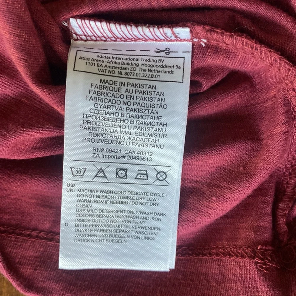 Reebok tshirt - Picture 5 of 7